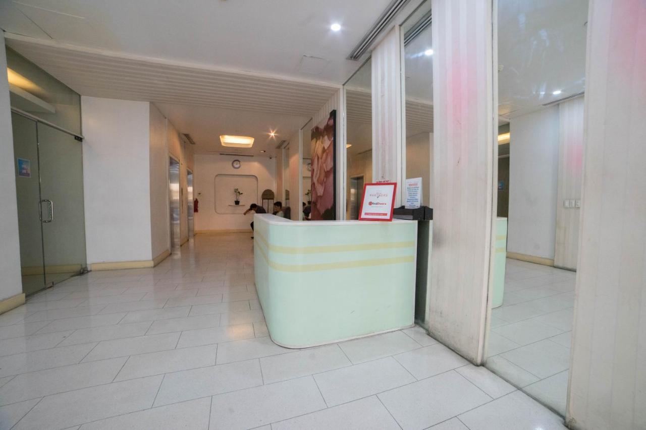 Reddoorz At Bel Air Soho Suites Макати Экстерьер фото
